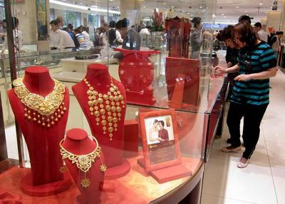北京黃金飾品銷量激增30%，5月旺季菜百等金店銷售火爆